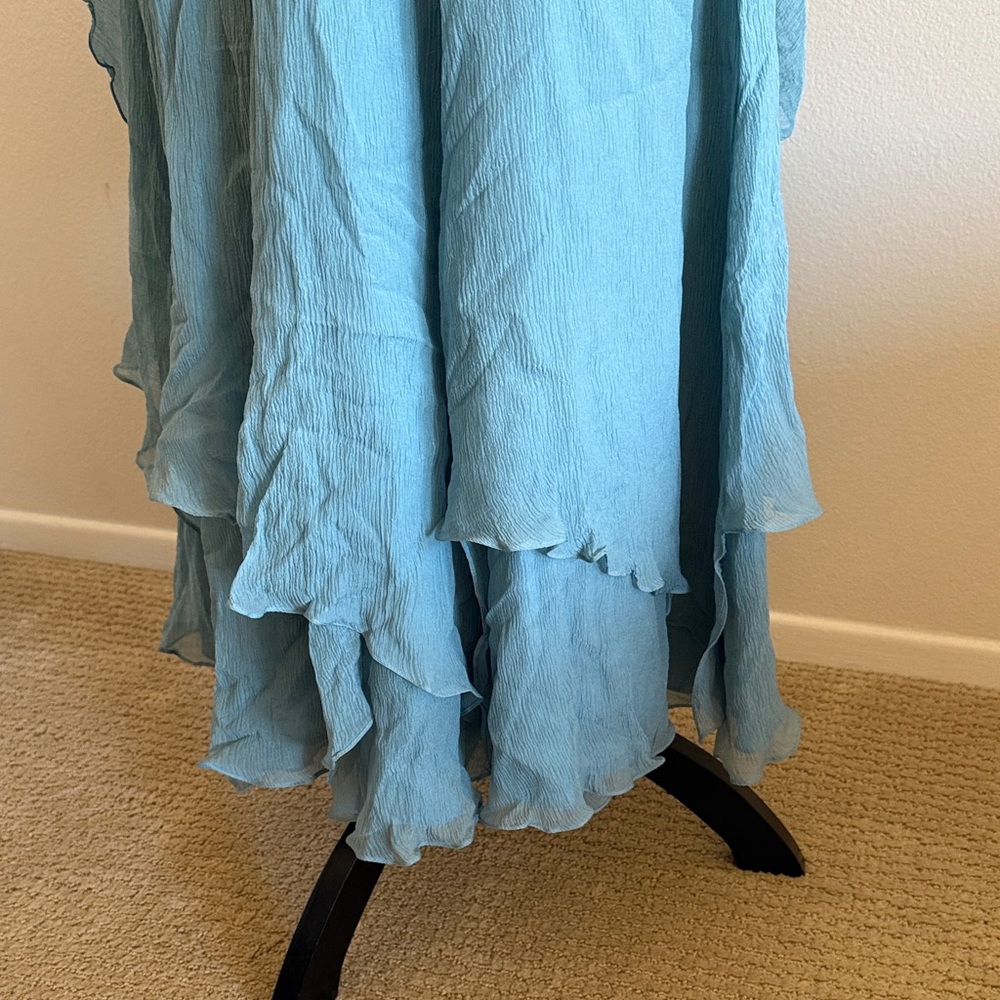 Carlos Miele Strapless Dusty Blue Floral-Appliqué Evening Dress - Picture 4 of 12